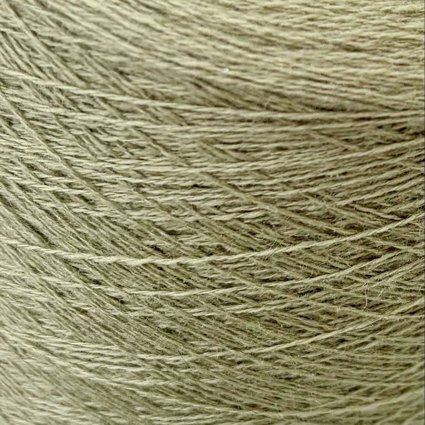 Luxury Selection by Ri.Go Art. By way 2/30, 100 % Merinowolle, Farbe: Olive