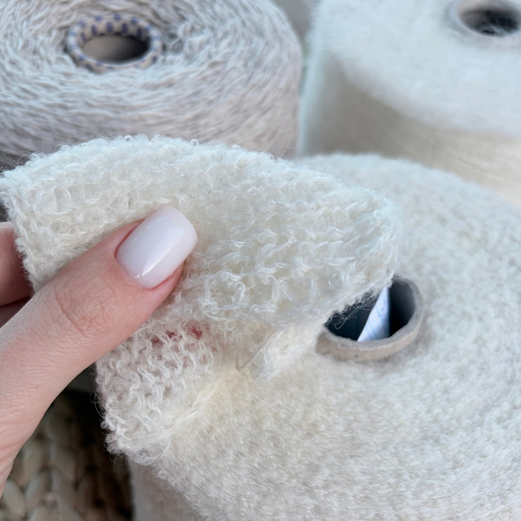 Filati Naturali Art. Babyyak Nm.10000, Babyyak Boucle, Farbe: Erster Schnee