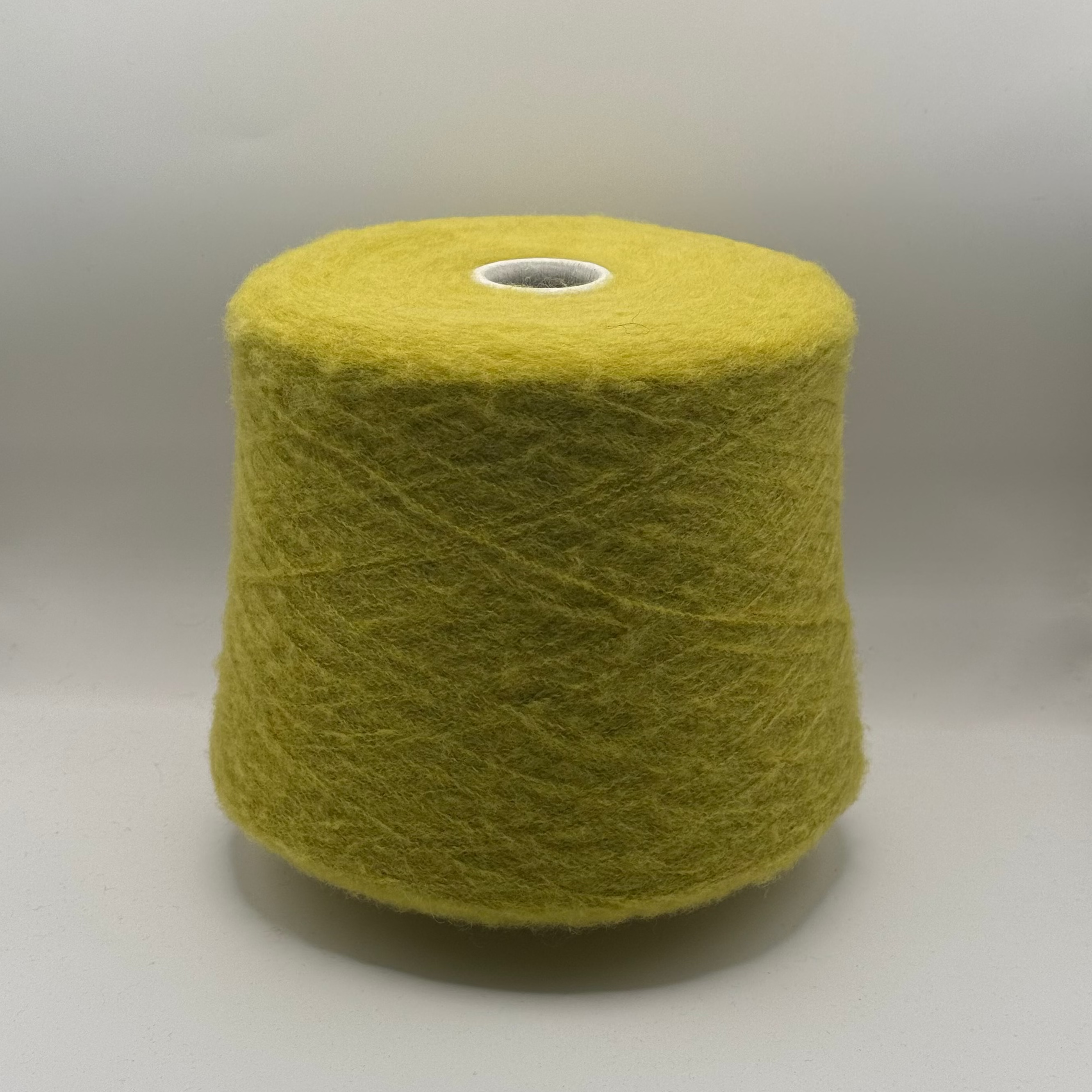 Ri.Go art. Fluffy Cashmere Nm.9200, gebürstetes Kaschmir, Farbe: Sunny Lime