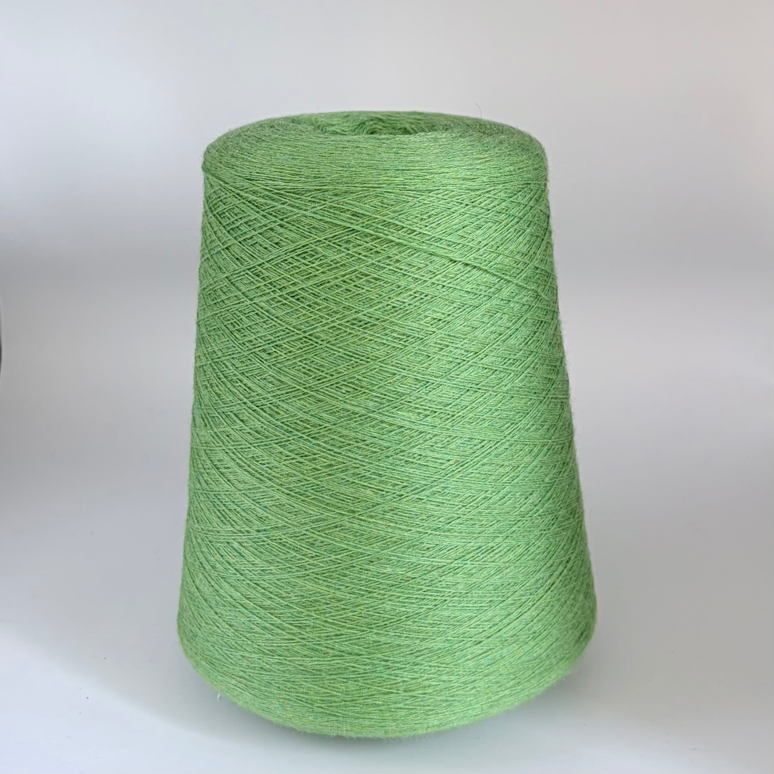 Zegna Baruffa Art. Cashwool 2/30, 100 % Merinowolle, Farbe: Frisches Moos