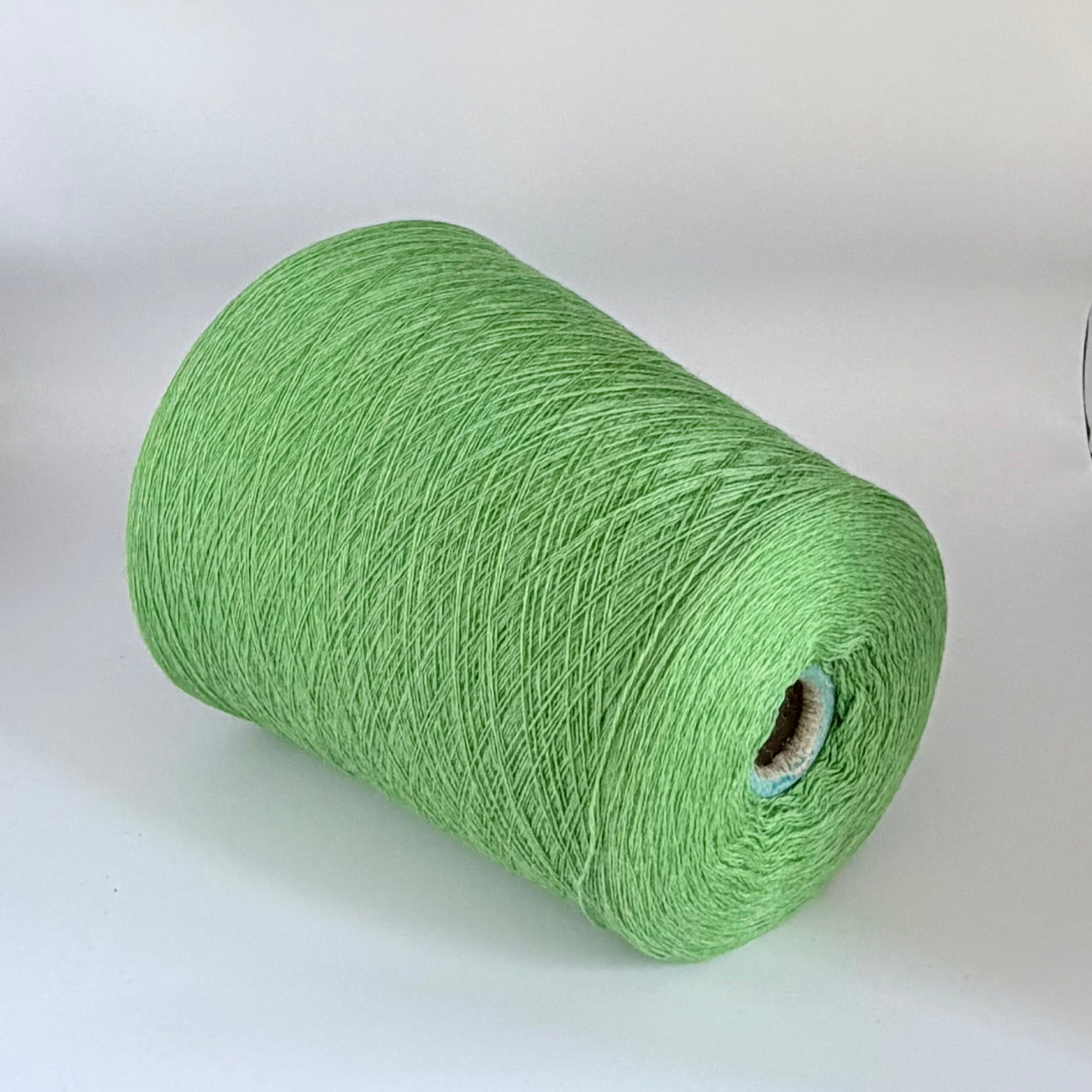 Zegna Baruffa Art. Cashwool 2/30, 100 % Merinowolle, Farbe: Frisches Moos