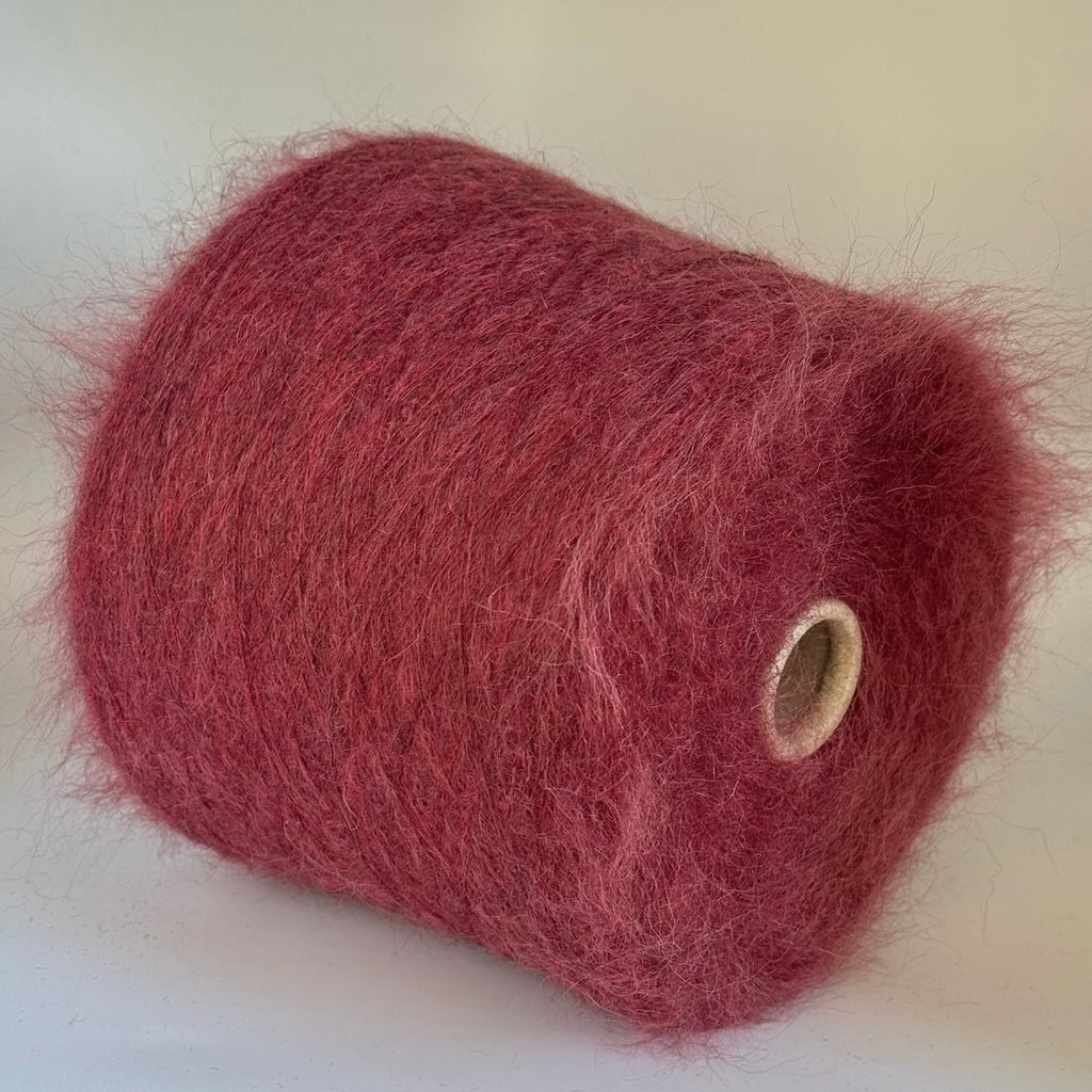 Filcom art. Tramonto 8000, mohair silk, col. Wild Berry Jam