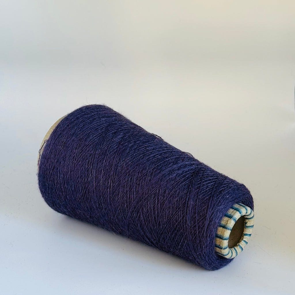 Zegna Baruffa Art. Cashwool 2/30, 100 % Merinowolle, Farbe: Staubiges Violett