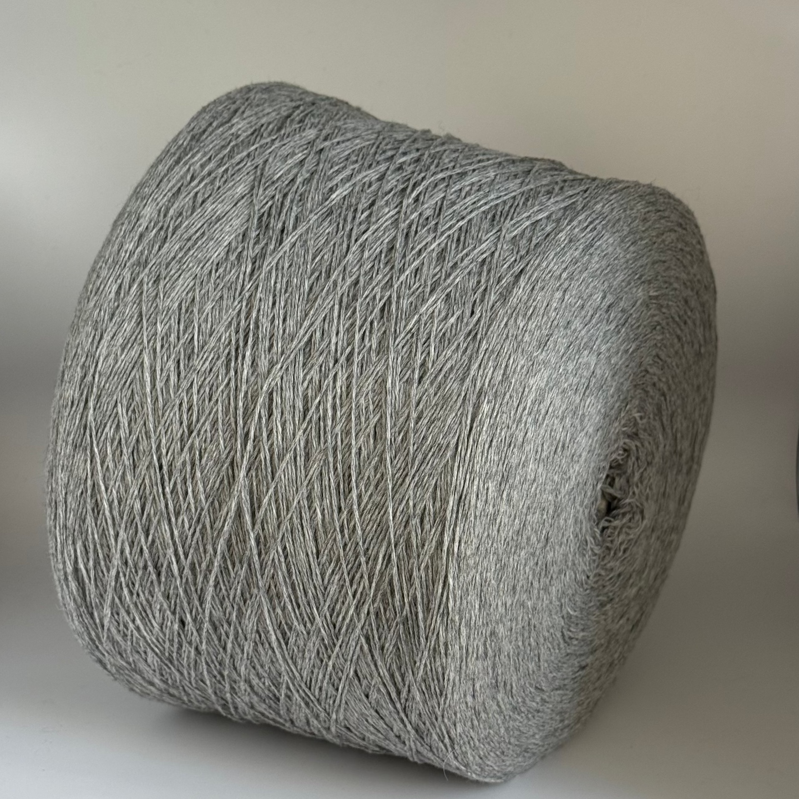 G&G Filati, Art. Silver 3/15, Merino-Seiden-Mischung, Farbe: Taugrau