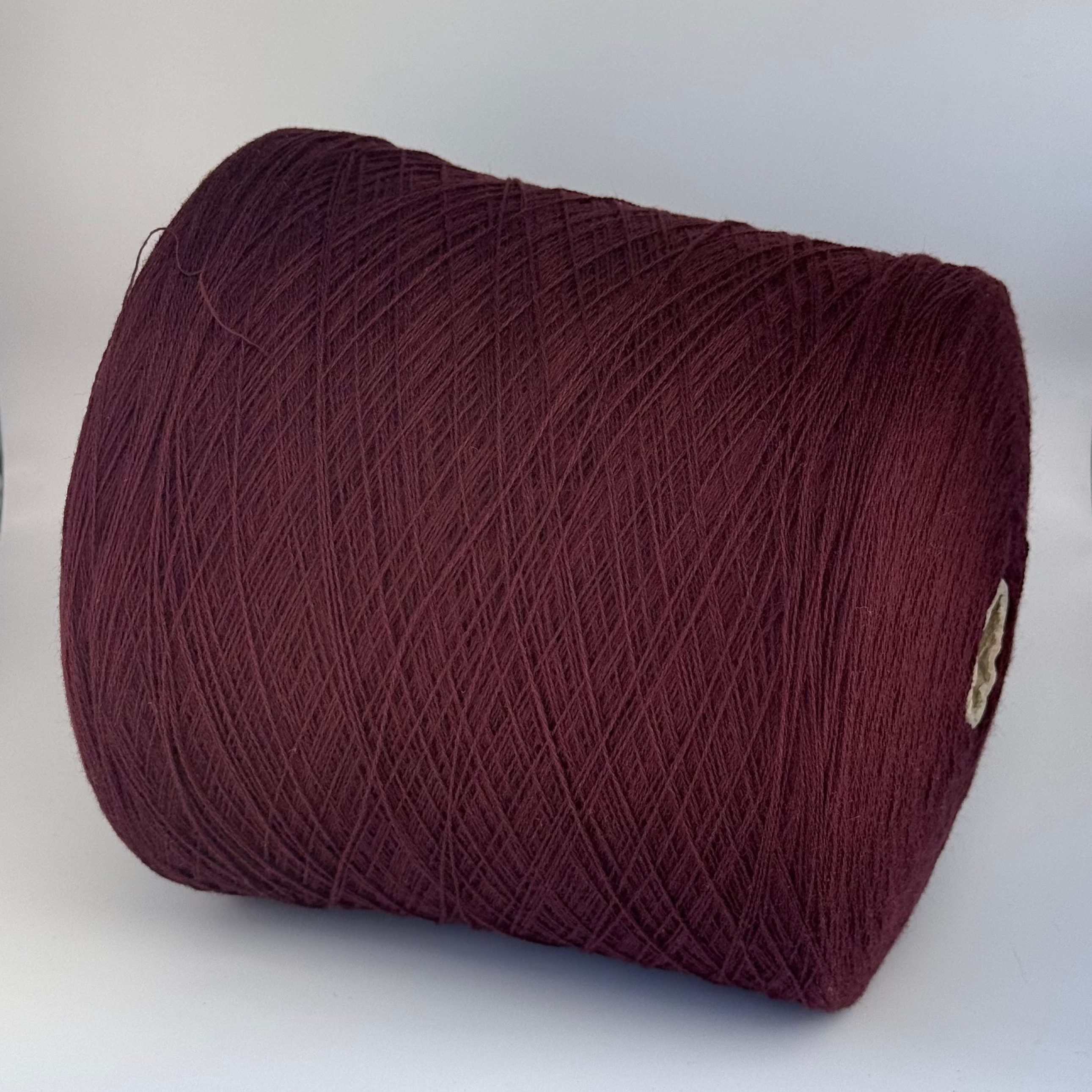 Loro Piana art. Lana cash 2/18, merino-cashmere blend, col. Amarena cherry