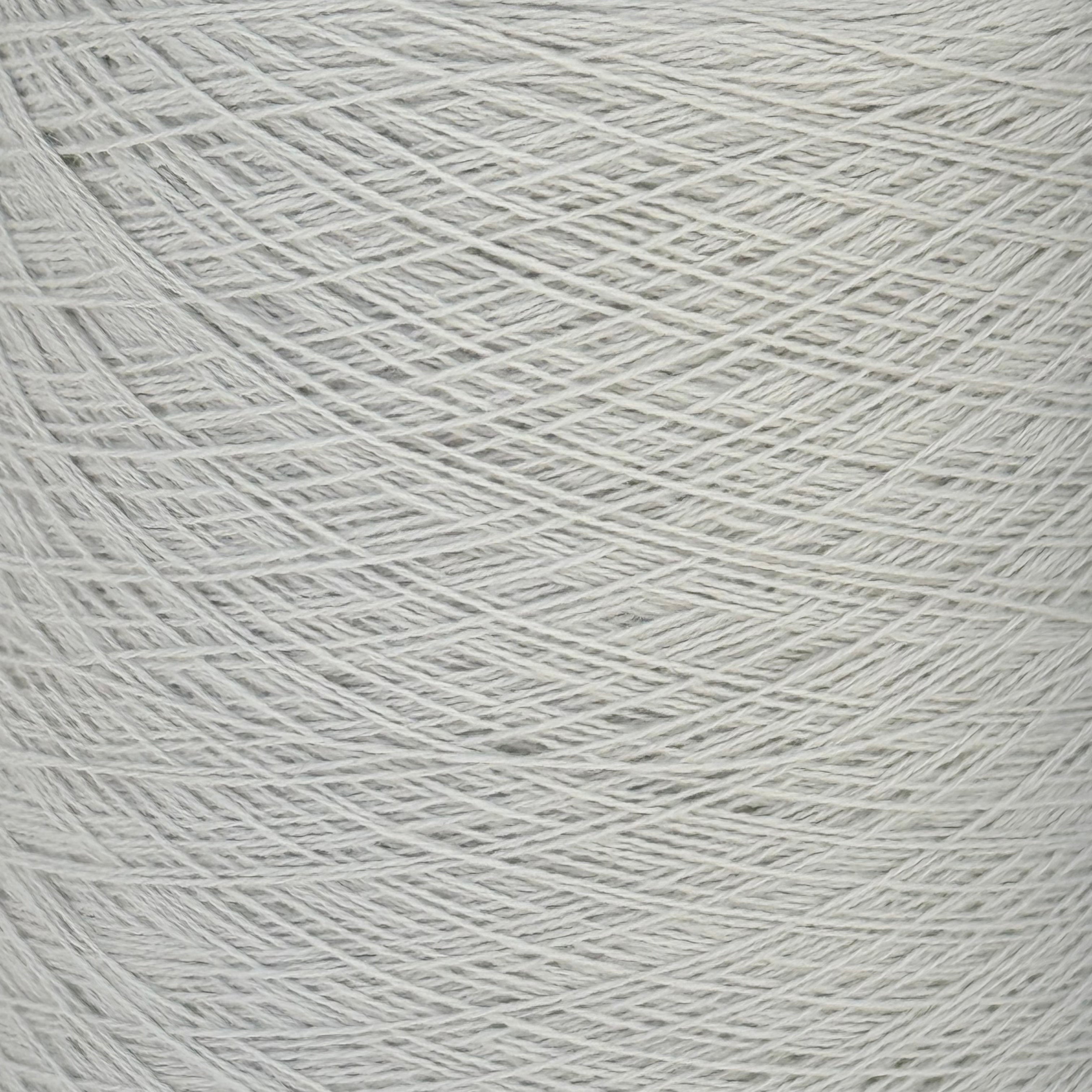 Loro Piana art. Lana cash 2/18, merino-cashmere blend, col. Chalk white/gray