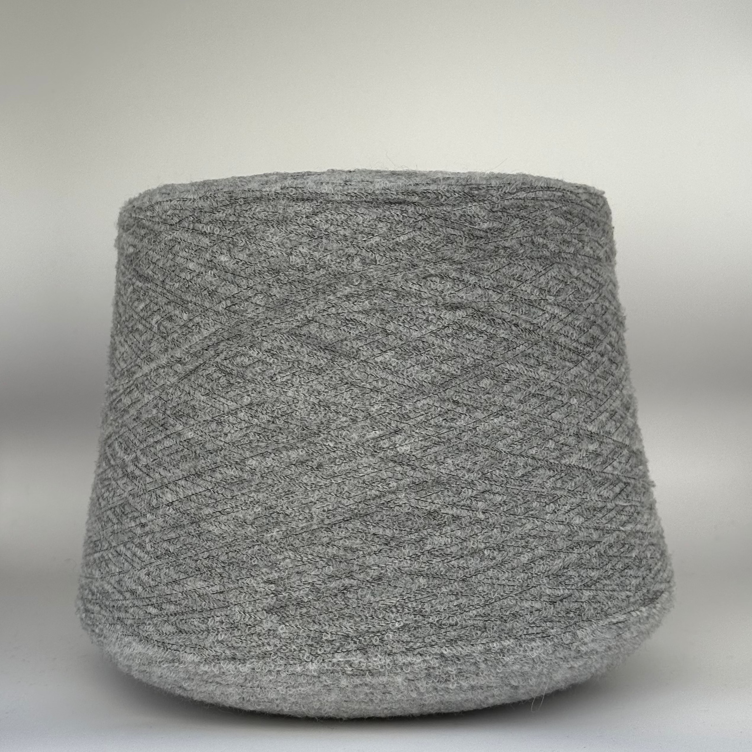 Zegna Baruffa art. Mousse 14000, merino micro boucle, col. Cement
