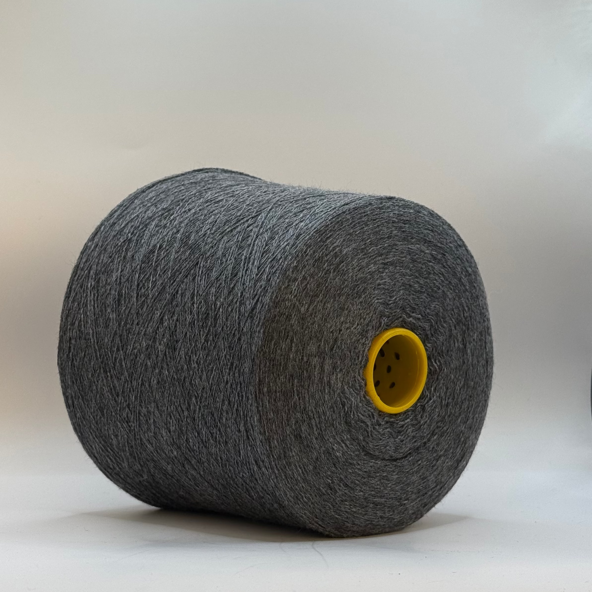 Luxury Selection by Ri.Go Art. By way 2/30, 100 % Merinowolle, Farbe: Mohnsamen